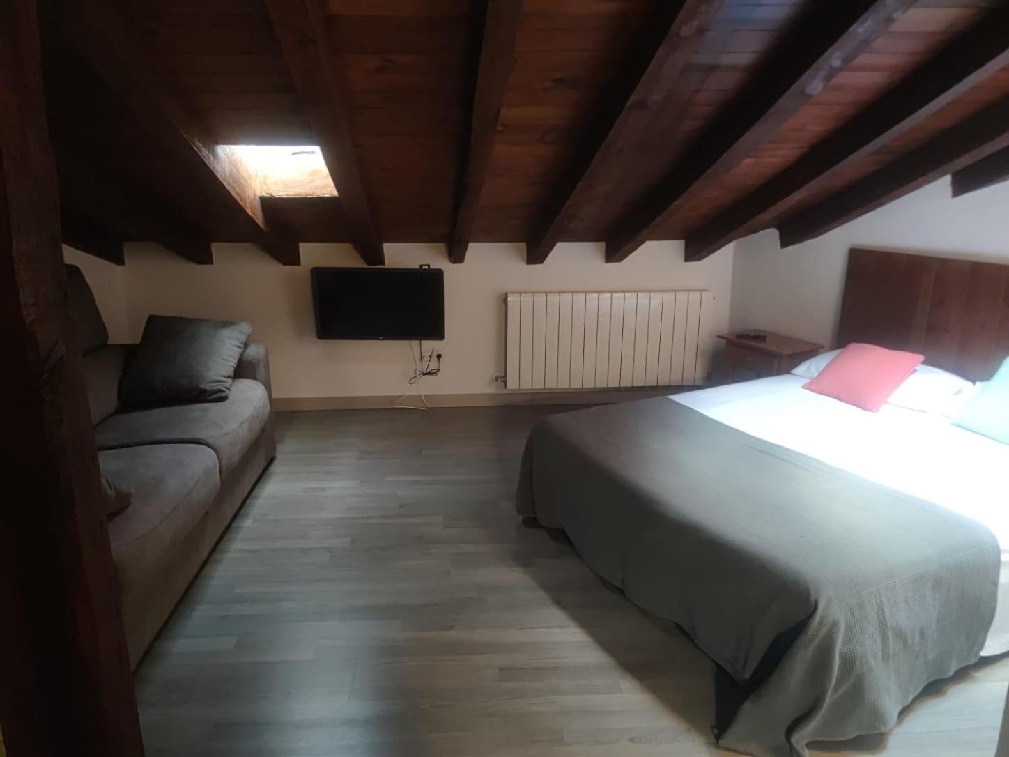 Hotel Papamoscas 라 이루엘라 외부 사진